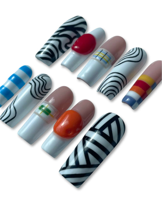 Press-on nails Minimal So'Claws - design géométrique noir et blanc