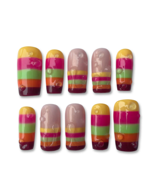So'Claws - création press-on nails collection La Glacerie