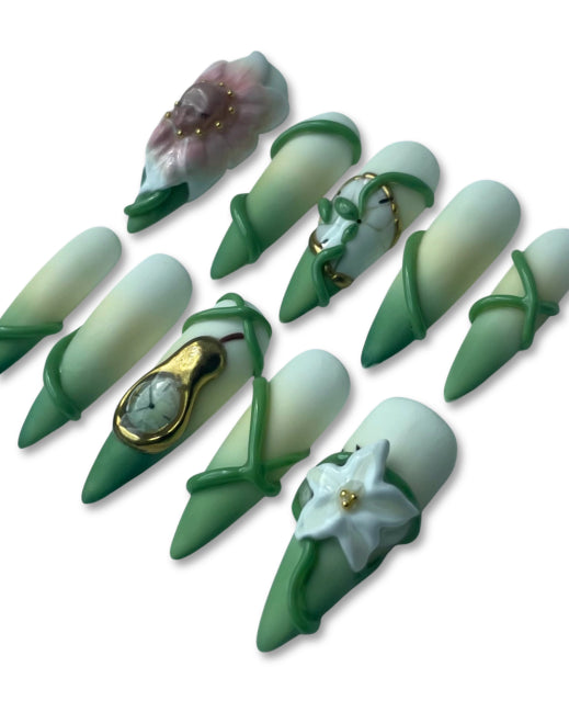 Press-on nails Temps du vivant So'Claws - dégradé vert avec montre miniature