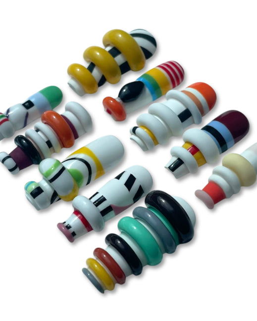 Press-on nails Totem So'Claws - design sculptural graphique